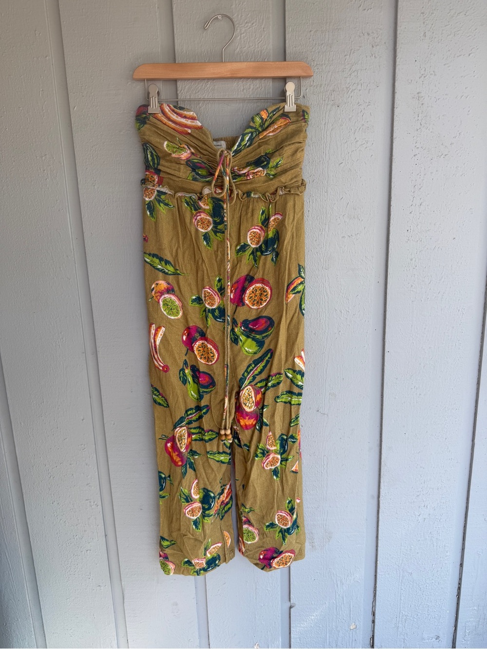 The Odells Strapless Isla Tropical halter Jumpsuit size Medium Linen blend